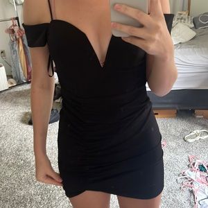 Tiger lily dress never worn (size S)